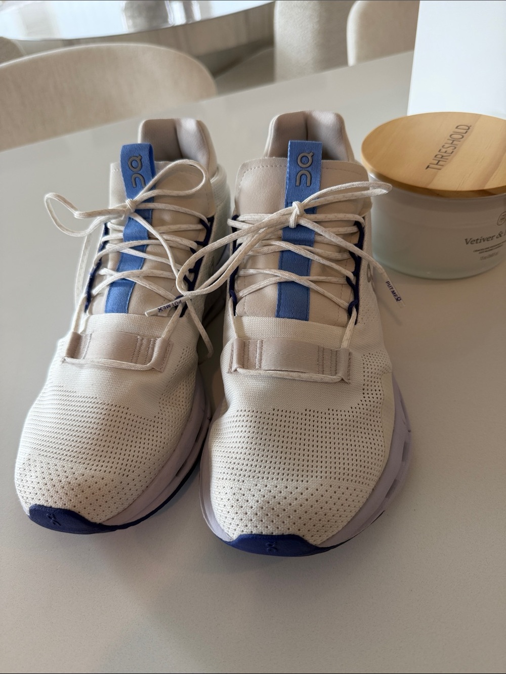 ON Cloudtec. Size 10. - Picture 2 of 5
